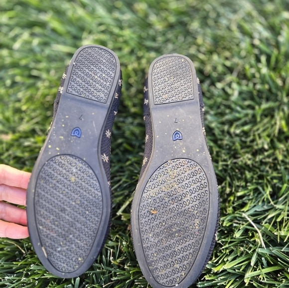 Rothy’s The Point Daisy Sparkle Sz 7 Comfortable - Picture 5 of 10